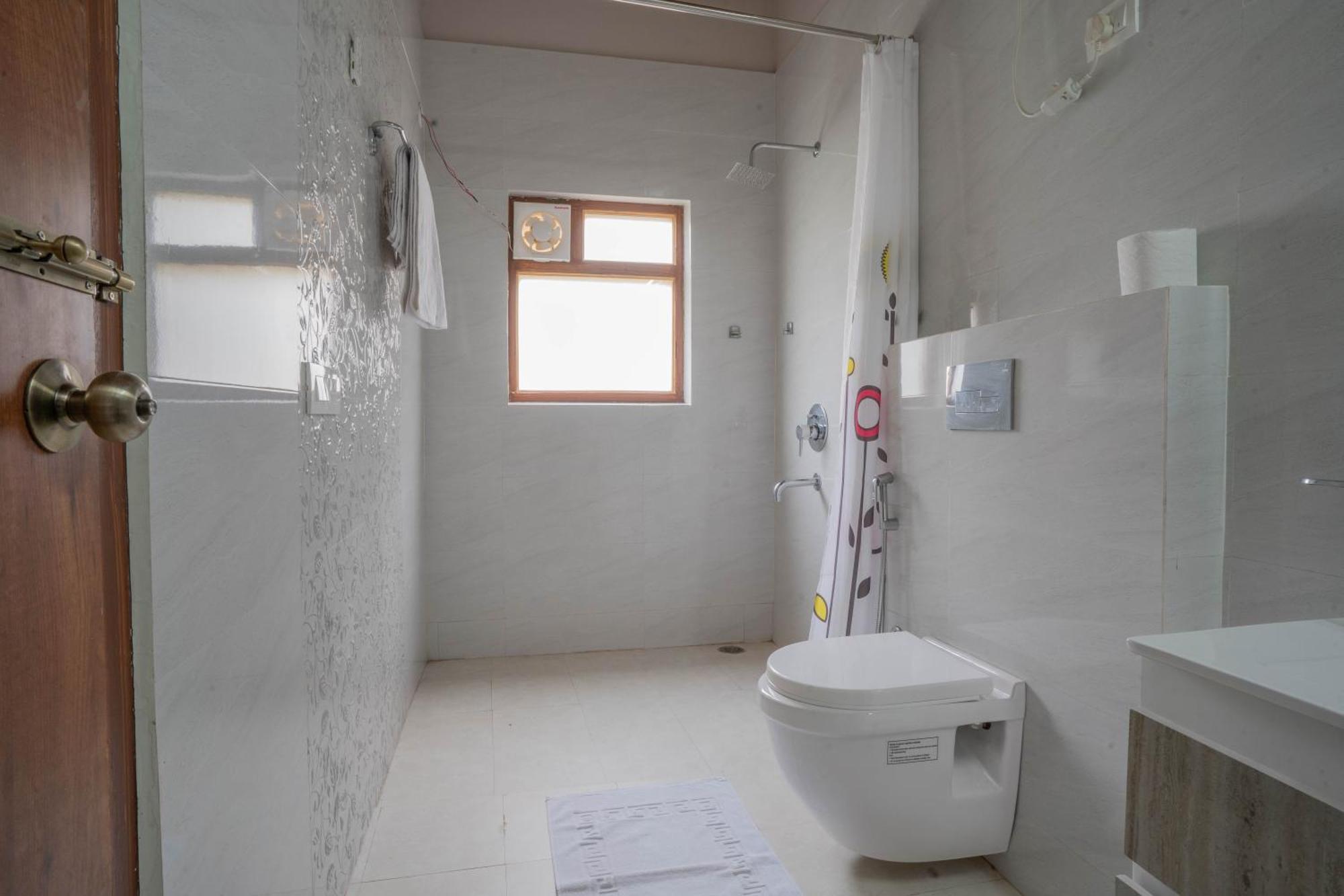 Hostie Sahasrara-3Bhk Chalets, Majkhali, 拉尼凯特 外观 照片