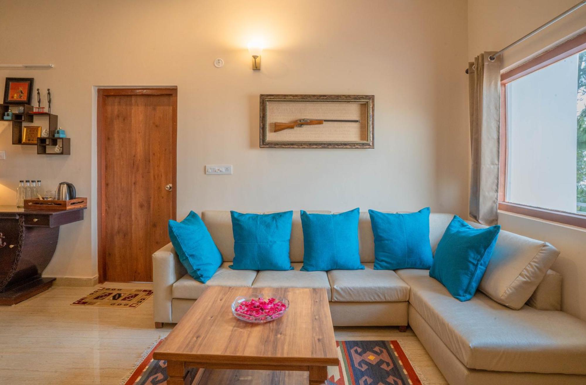Hostie Sahasrara-3Bhk Chalets, Majkhali, 拉尼凯特 外观 照片